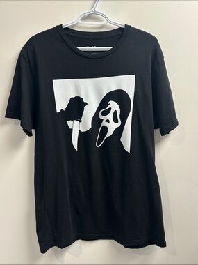 Black Graphic Scream Ghostface Mask T-Shirt